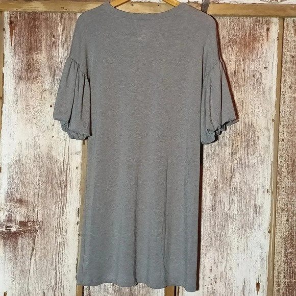 NEW Francesca's Alya shirt dress gray drop shoulder bell sleeves NWT small - Picture 8 of 11